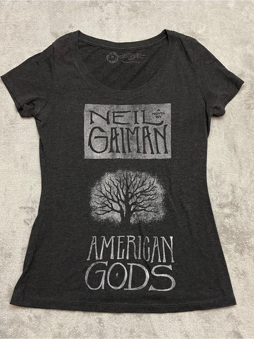 Neil Gaiman AMERICAN GODS Book Cover T-Shirt (Ladies) Medium